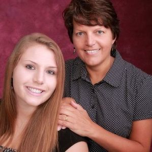 Meet your Posher, Simone